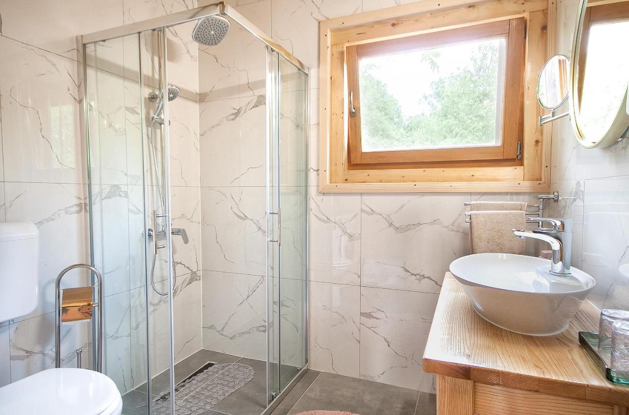 Country Lodge Vukovic Rakovica Exteriér fotografie